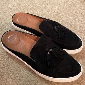 Gentle Souls slip on